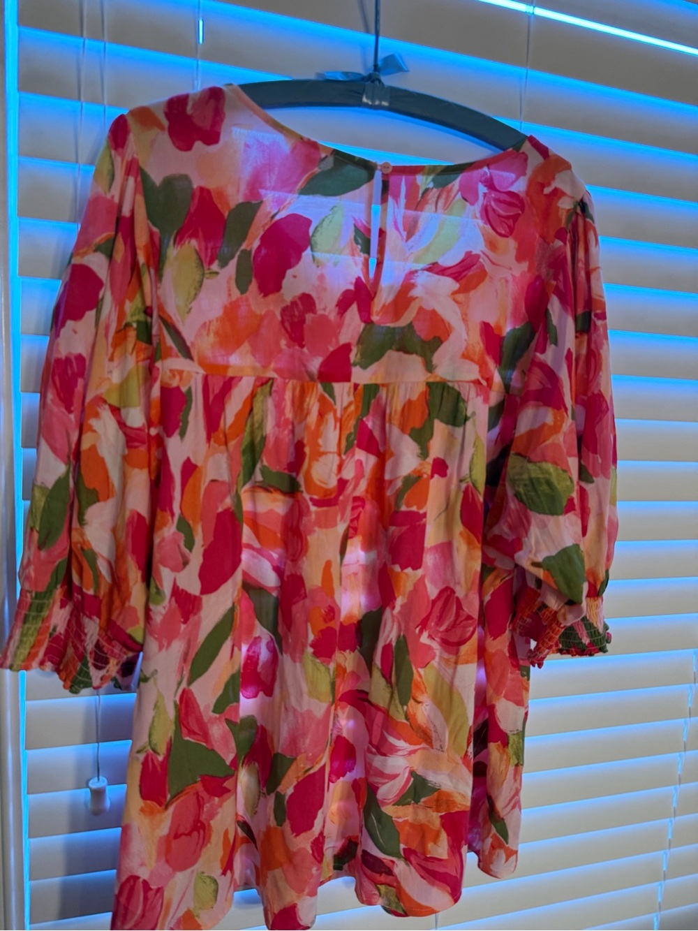 Terra & Sky Pink Floral Scoop Neck Elbow Length Top w/Smocking, 2X - Picture 7 of 10